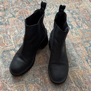 Sorel Hi-Line Heel Chelsea Boot